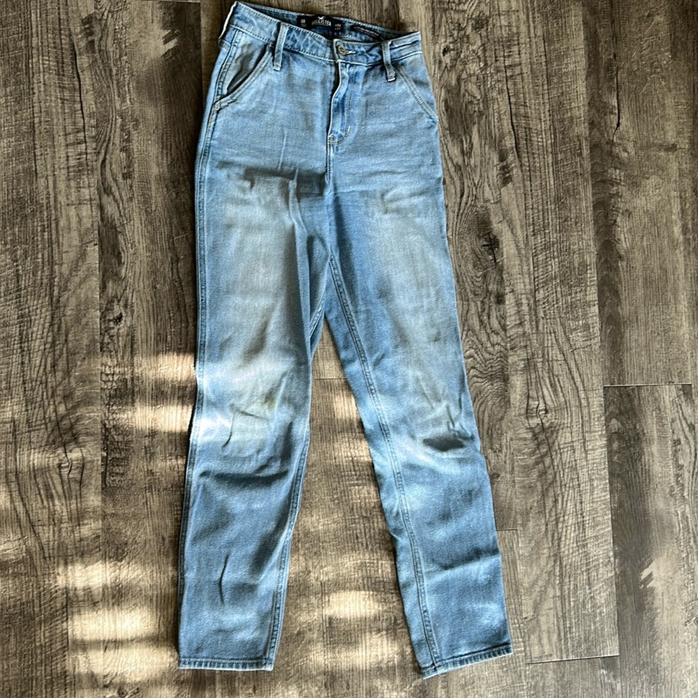 Hollister ultra high rise mom jeans light blue